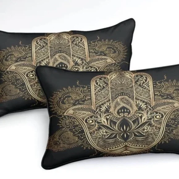 Elegant Black and Gold Hamsa King Size Bedding Set - Picture 4 of 7
